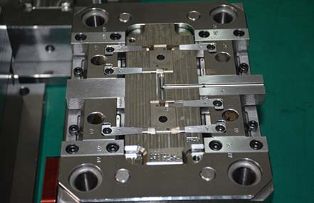  星空游戏中心安卓注塑加工工艺