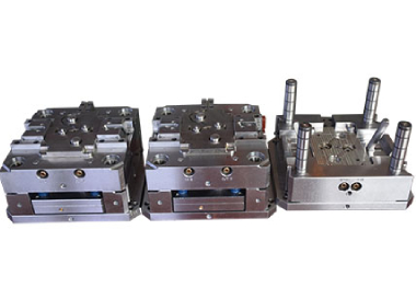 星空体育app官方入口塑胶包五金件模具