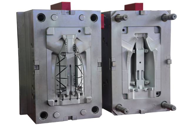 星空体育app官方入口汽车注塑模具加工