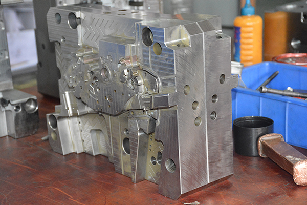 塑料模具制作厂家 塑料模具制作厂家