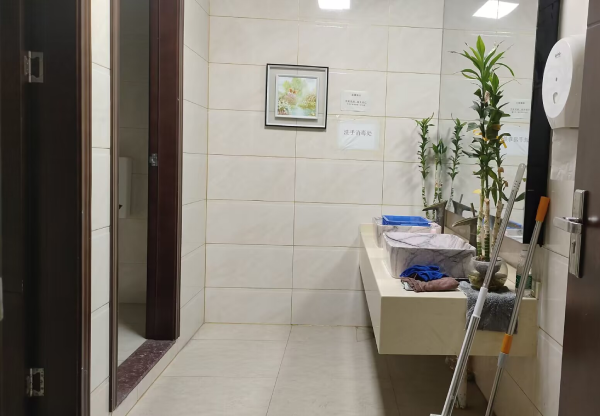 精密模具工厂环境