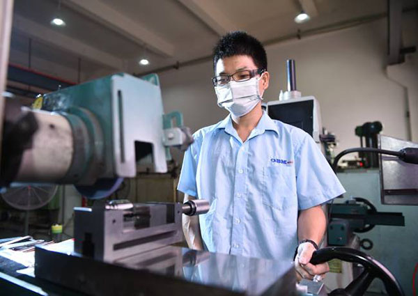 塑胶模具加工厂 塑胶模具加工厂