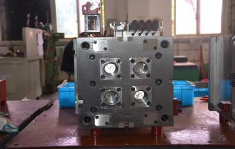 塑胶模具与塑料模具：探索两者间的奥秘