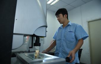 揭秘塑料模具制作：打造精品塑料模具的五大关键环节！