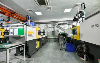 揭秘：为什么每个注塑厂都离不开搅拌机？