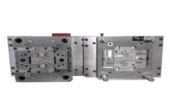 塑胶模具和合金材材料模具性质是一样的吗