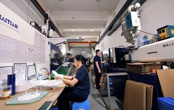 在注塑成型中实现严格的公差意味着什么？